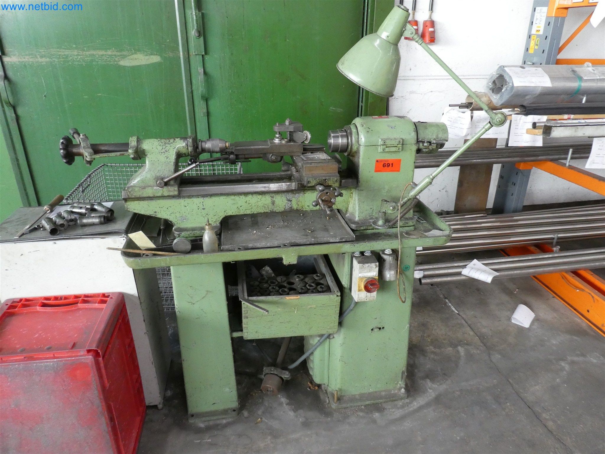 Máquinas de moldeo por inyección, máquinas CNC y líneas de montaje para elementos calefactores y componentes de automoción-1