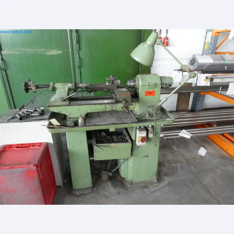 Máquinas de moldeo por inyección, máquinas CNC y líneas de montaje para elementos calefactores y componentes de automoción-1