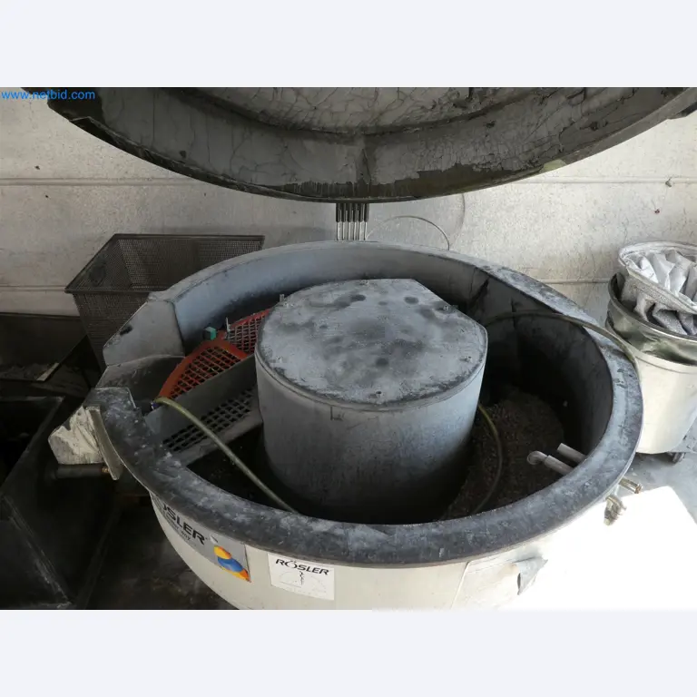 Máquinas de moldeo por inyección, máquinas CNC y líneas de montaje para elementos calefactores y componentes de automoción-2