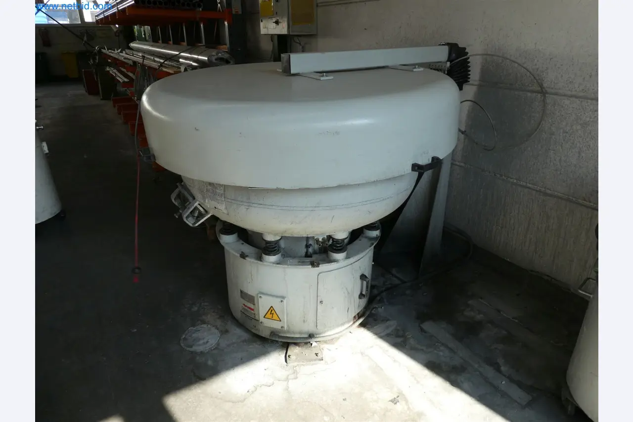 Máquinas de moldeo por inyección, máquinas CNC y líneas de montaje para elementos calefactores y componentes de automoción-4