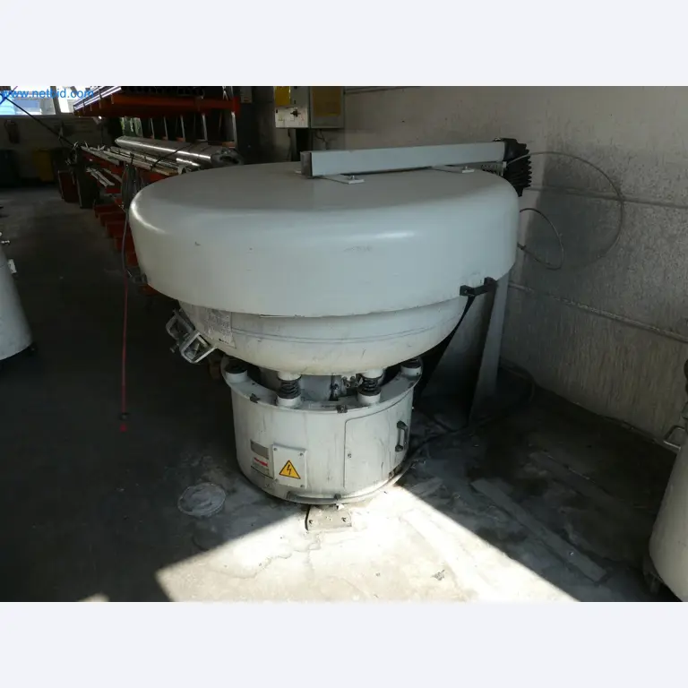 Máquinas de moldeo por inyección, máquinas CNC y líneas de montaje para elementos calefactores y componentes de automoción-4