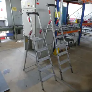 Echelle pliante en aluminium Hailo