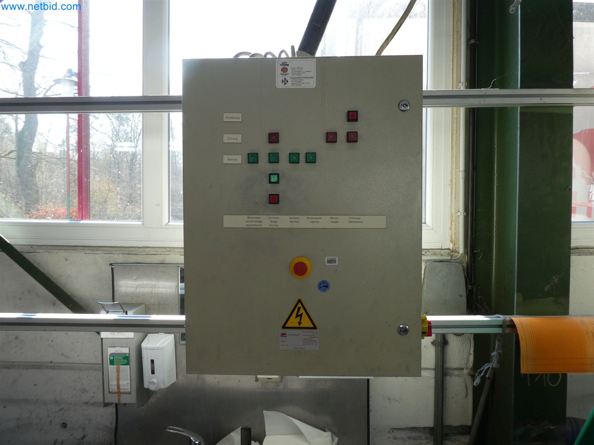 Máquinas de moldeo por inyección, máquinas CNC y líneas de montaje para elementos calefactores y componentes de automoción-3