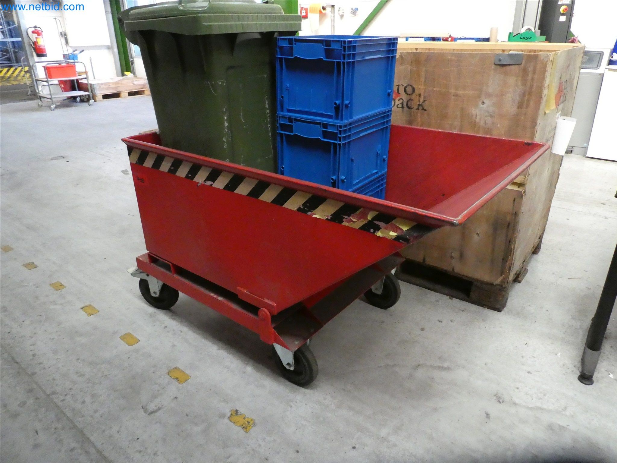 Máquinas de moldeo por inyección, máquinas CNC y líneas de montaje para elementos calefactores y componentes de automoción-3