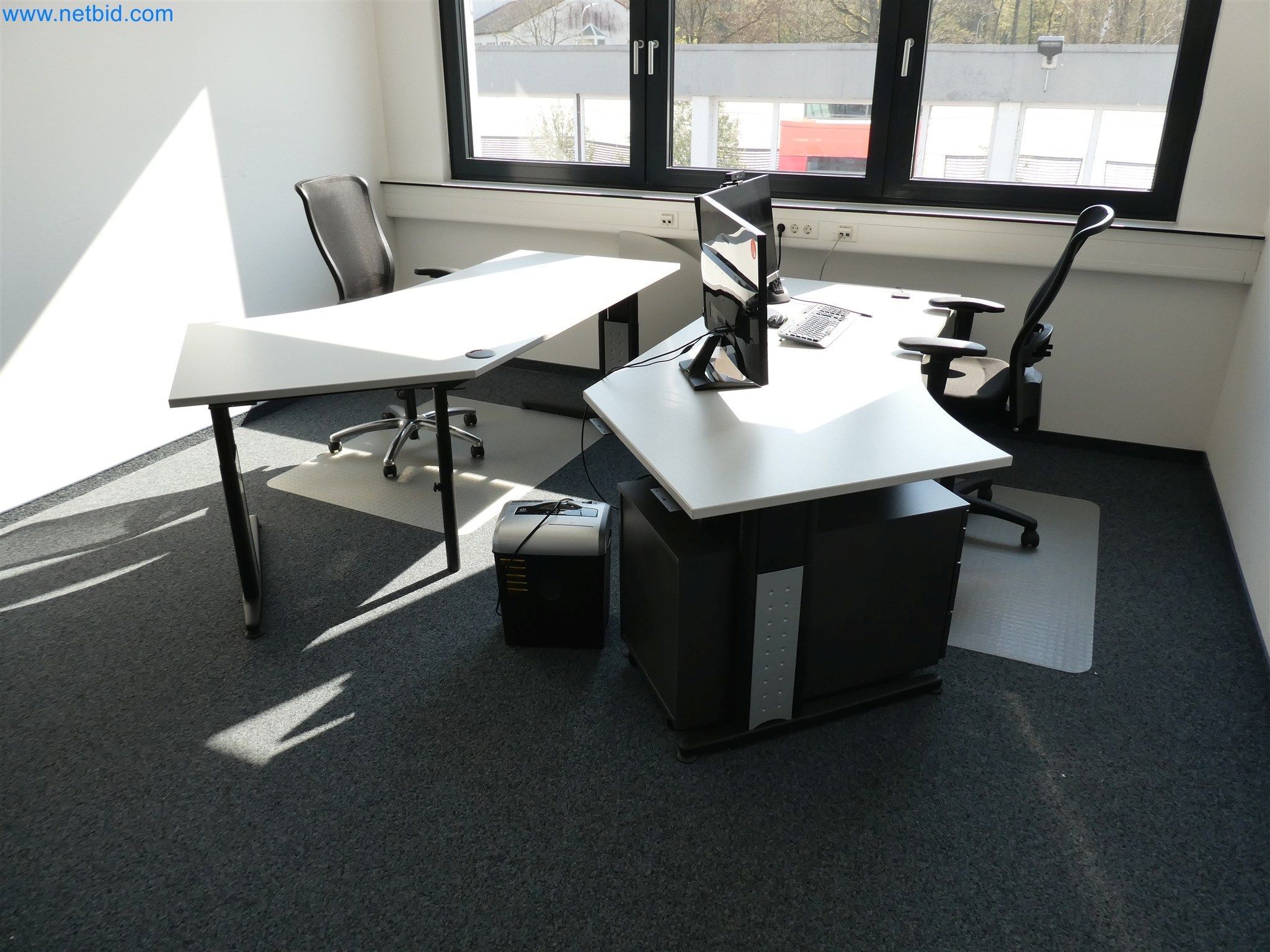 Injection molding machines, CNC machines & assembly lines for heating elements and automotive components-4