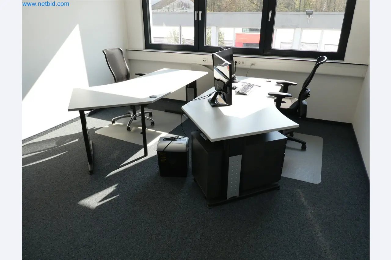 Injection molding machines, CNC machines & assembly lines for heating elements and automotive components-4