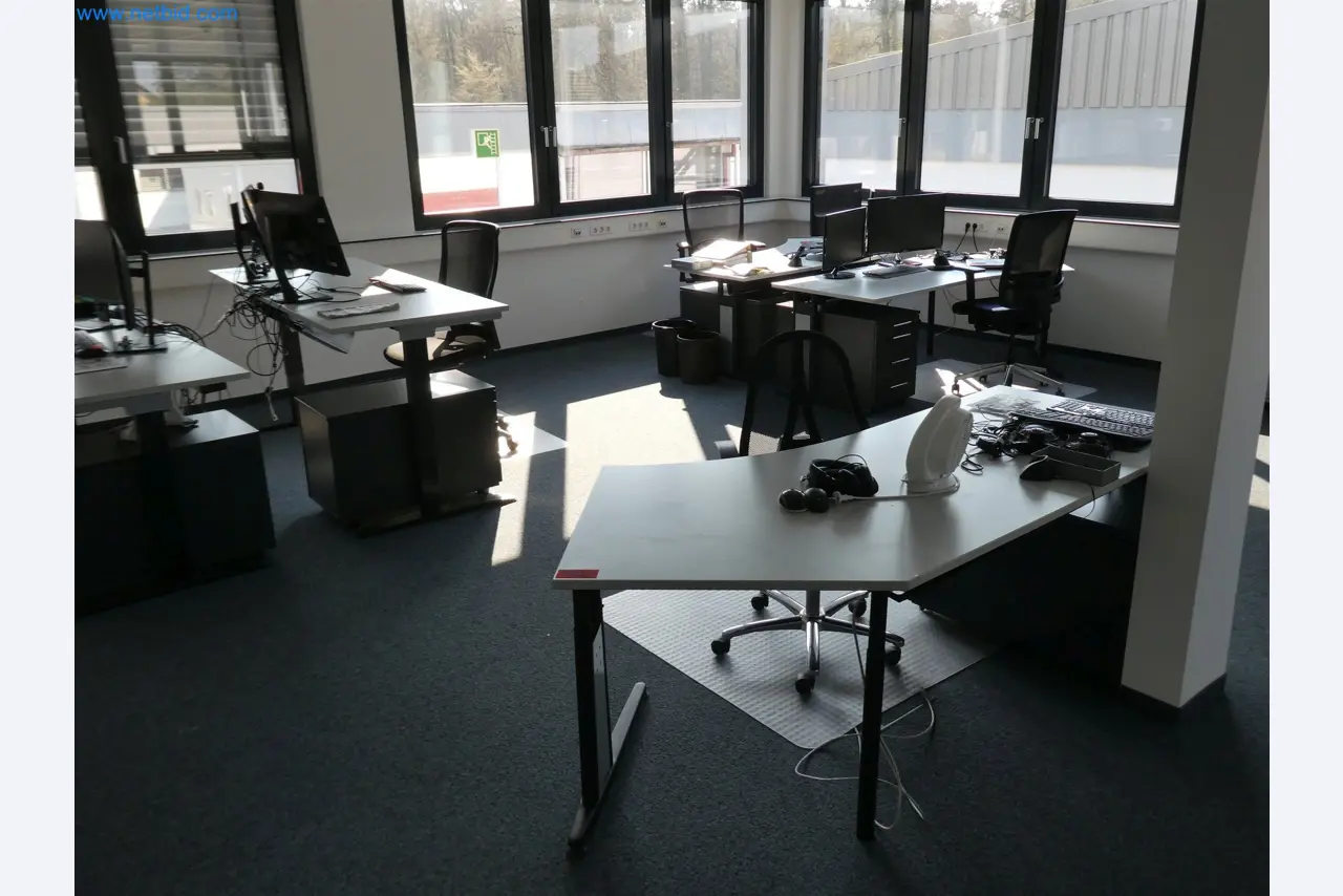 Injection molding machines, CNC machines & assembly lines for heating elements and automotive components-9