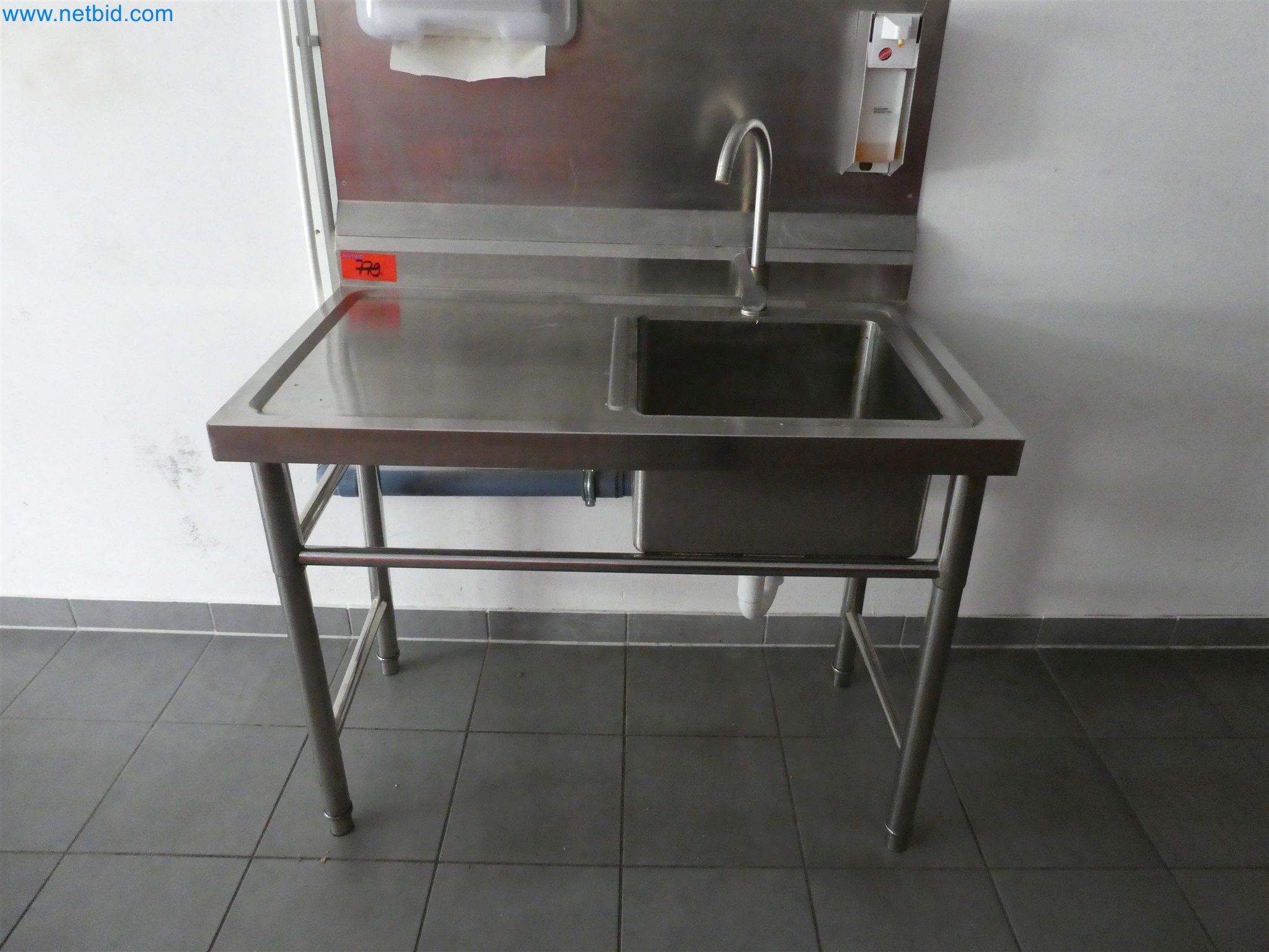 Injection molding machines, CNC machines & assembly lines for heating elements and automotive components-3