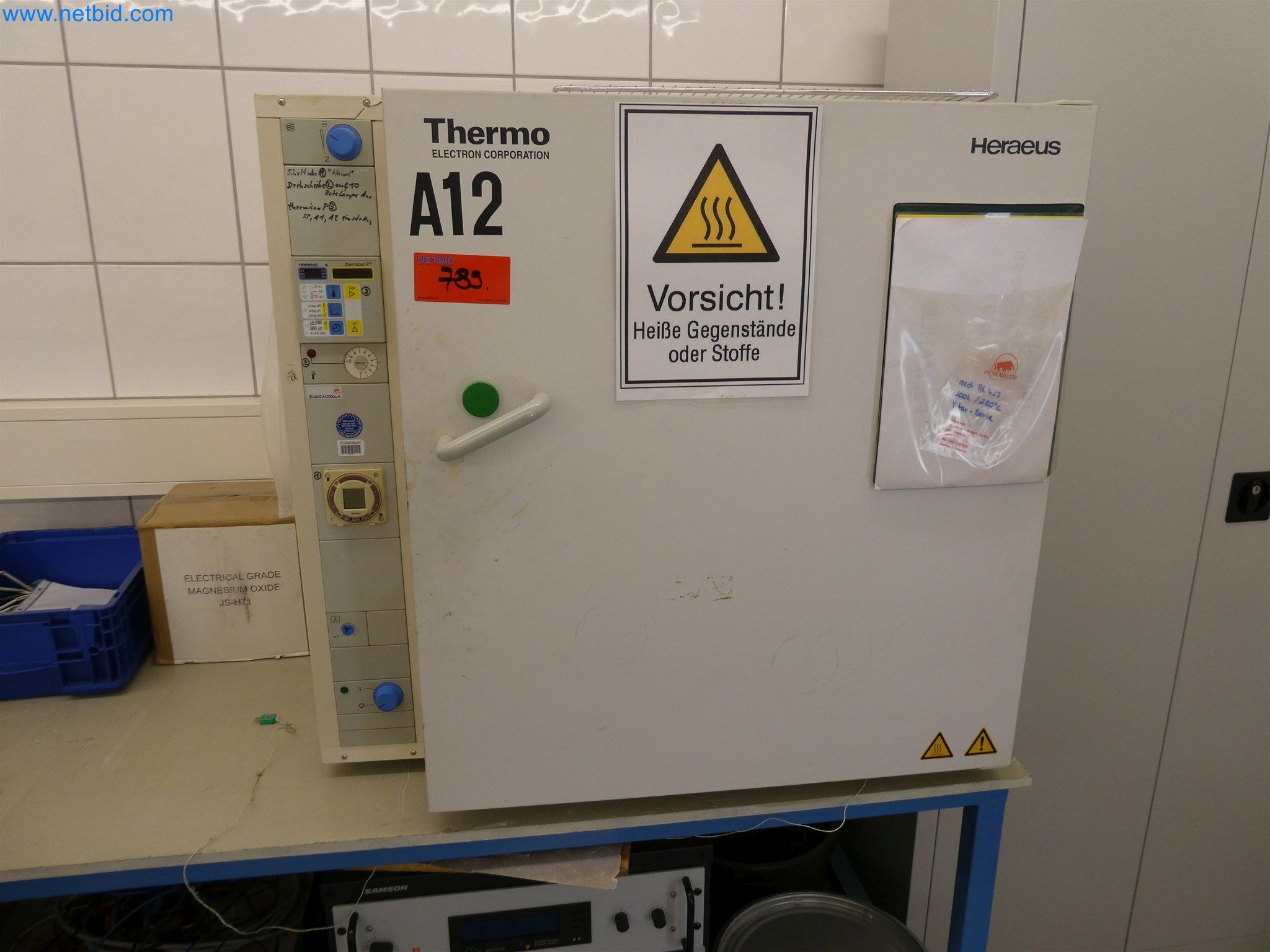 Máquinas de moldeo por inyección, máquinas CNC y líneas de montaje para elementos calefactores y componentes de automoción-3