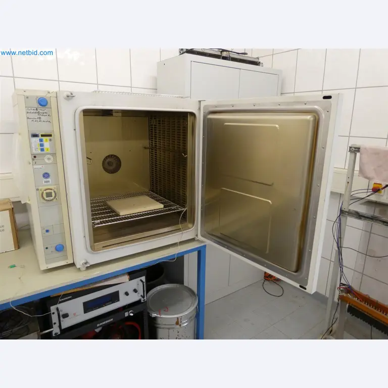 Máquinas de moldeo por inyección, máquinas CNC y líneas de montaje para elementos calefactores y componentes de automoción-4