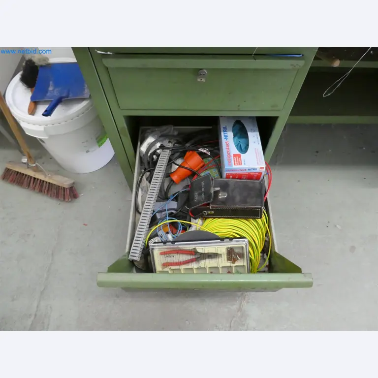 Máquinas de moldeo por inyección, máquinas CNC y líneas de montaje para elementos calefactores y componentes de automoción-2