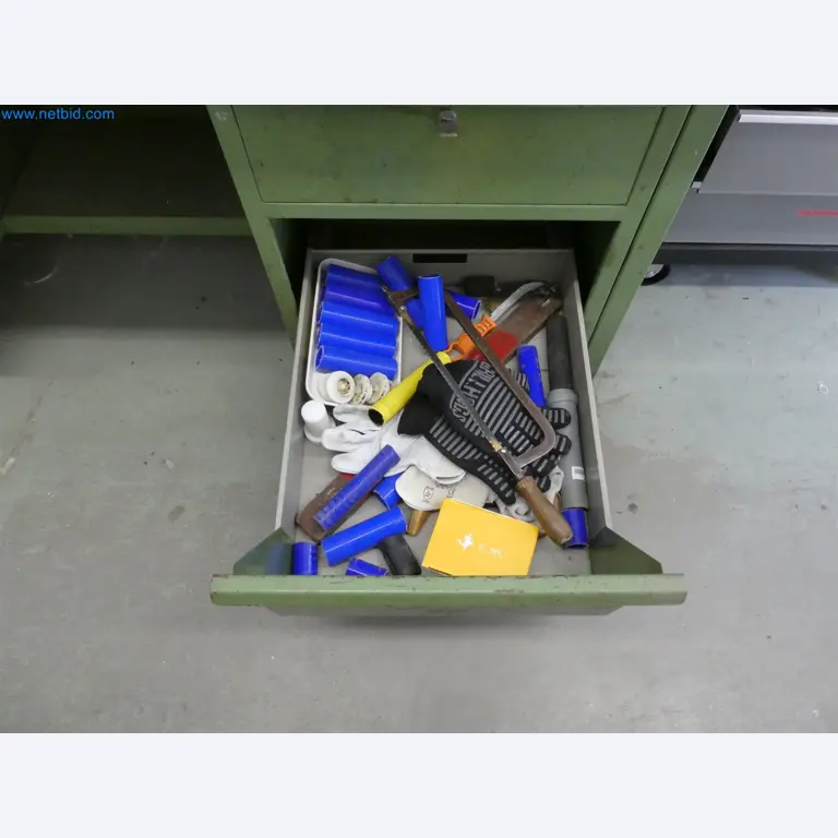 Máquinas de moldeo por inyección, máquinas CNC y líneas de montaje para elementos calefactores y componentes de automoción-6