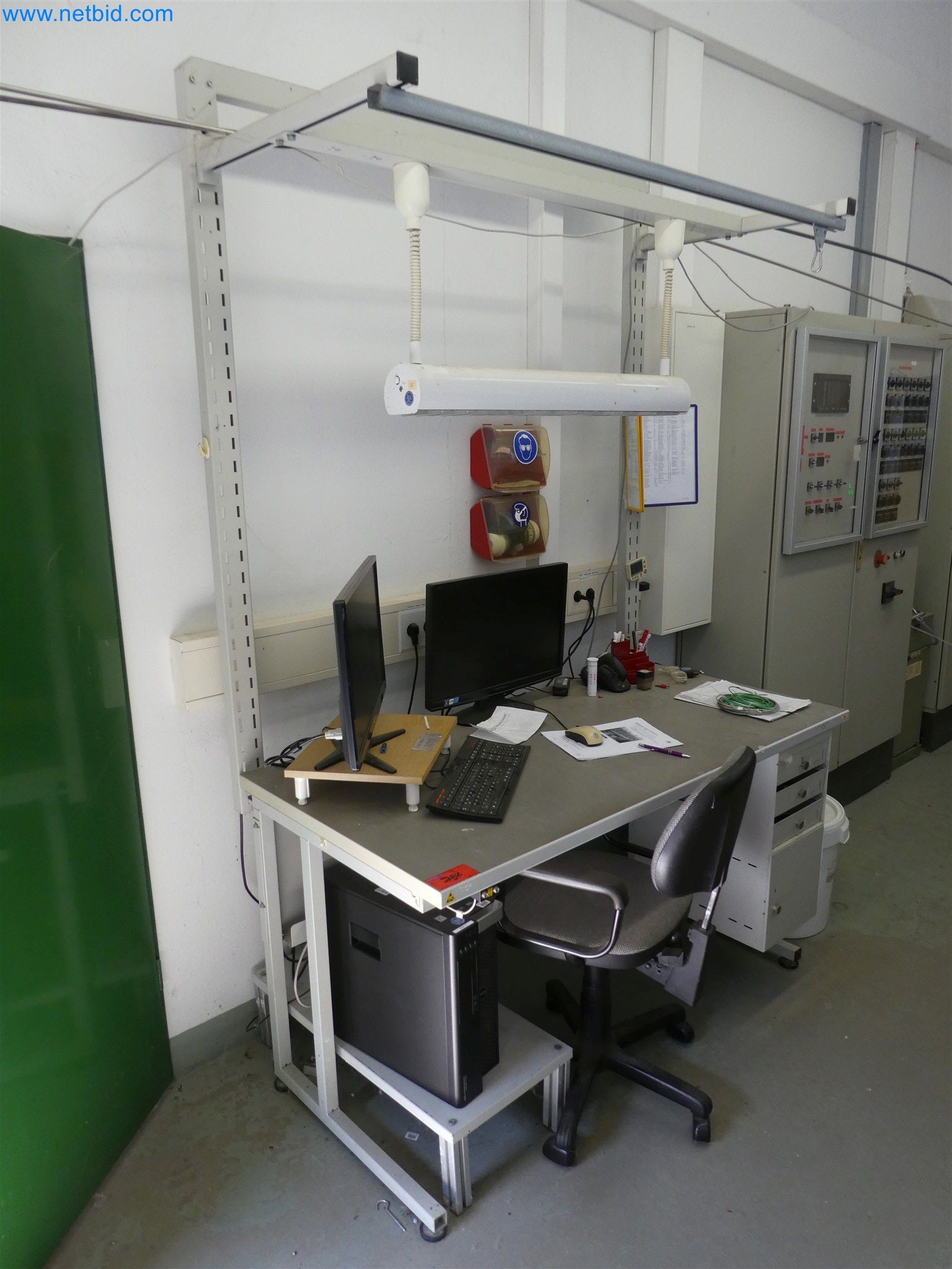 Máquinas de moldeo por inyección, máquinas CNC y líneas de montaje para elementos calefactores y componentes de automoción-1