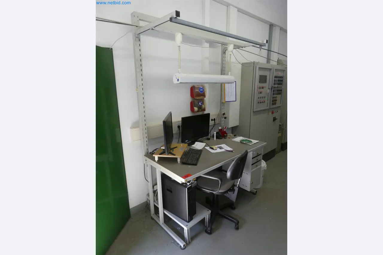 Máquinas de moldeo por inyección, máquinas CNC y líneas de montaje para elementos calefactores y componentes de automoción-1