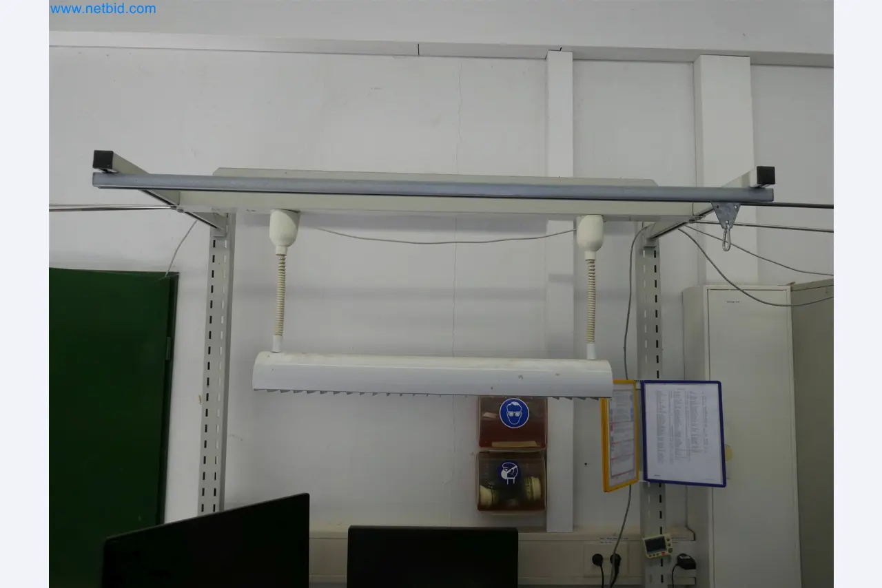 Máquinas de moldeo por inyección, máquinas CNC y líneas de montaje para elementos calefactores y componentes de automoción-3