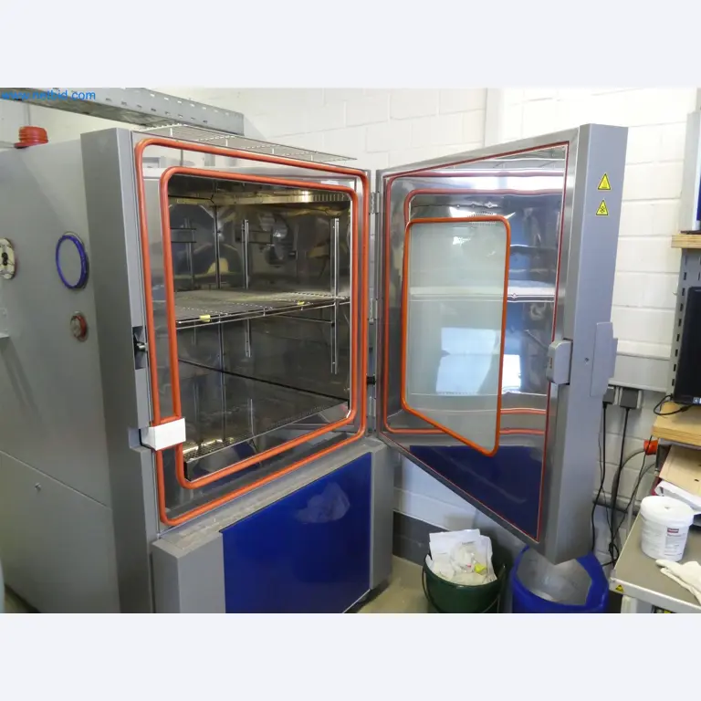 Máquinas de moldeo por inyección, máquinas CNC y líneas de montaje para elementos calefactores y componentes de automoción-3