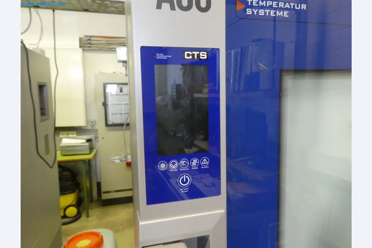 Máquinas de moldeo por inyección, máquinas CNC y líneas de montaje para elementos calefactores y componentes de automoción-5