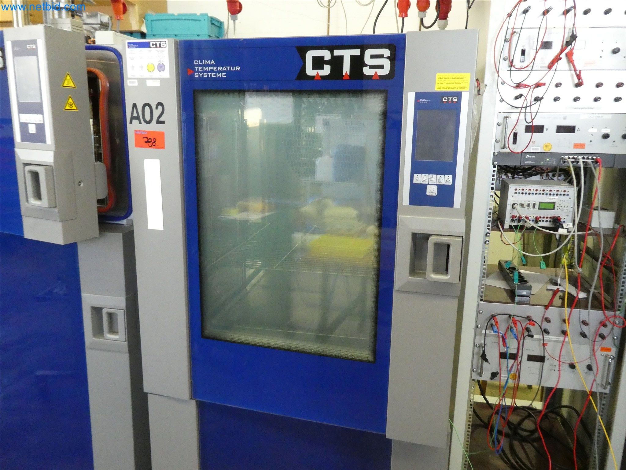 Máquinas de moldeo por inyección, máquinas CNC y líneas de montaje para elementos calefactores y componentes de automoción-1