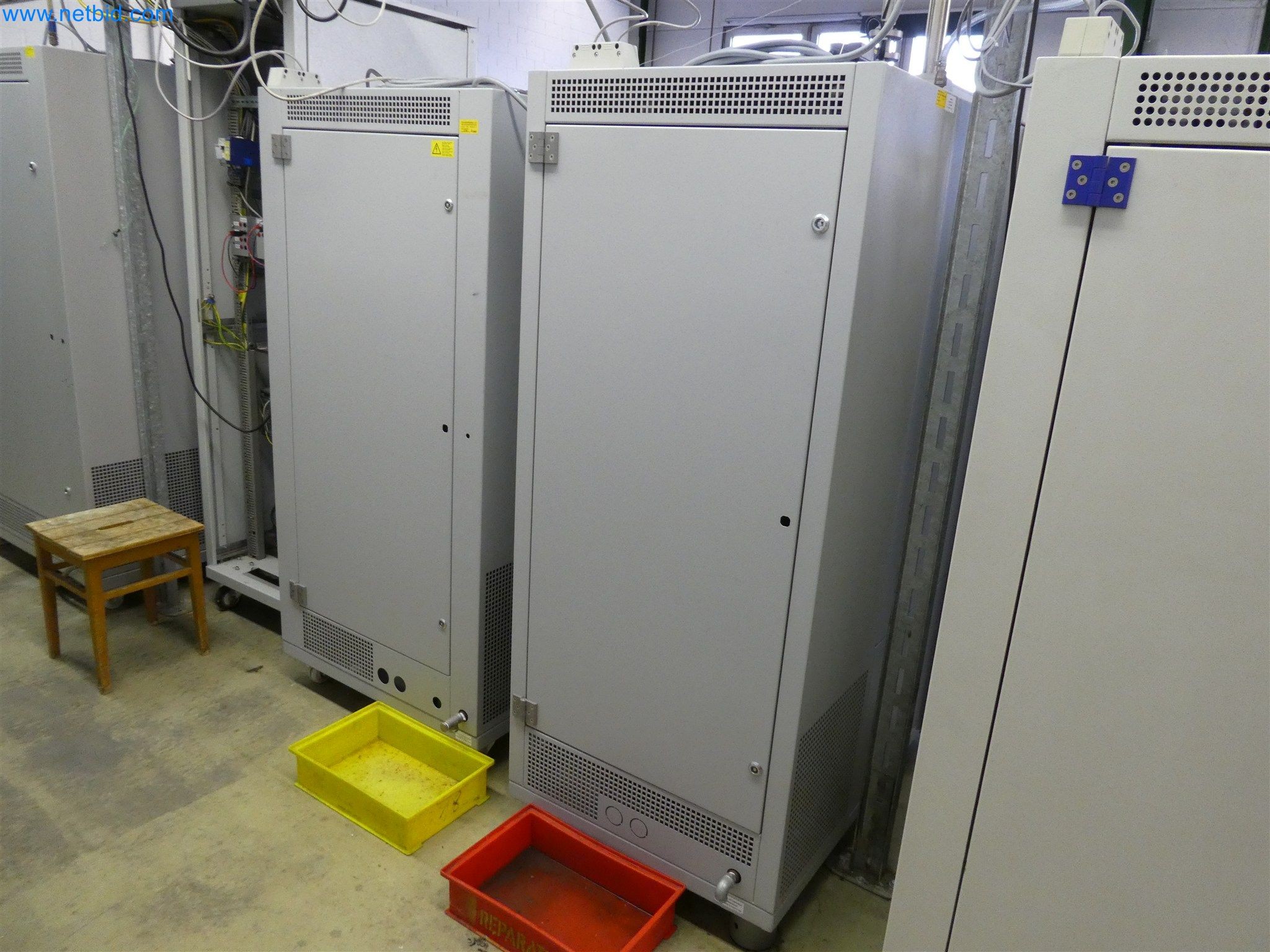 Máquinas de moldeo por inyección, máquinas CNC y líneas de montaje para elementos calefactores y componentes de automoción-9