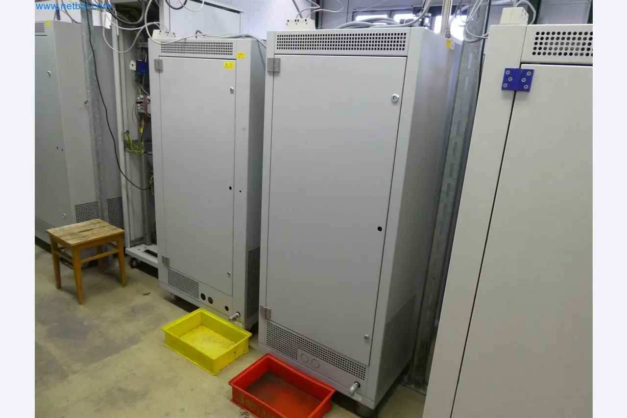 Máquinas de moldeo por inyección, máquinas CNC y líneas de montaje para elementos calefactores y componentes de automoción-9