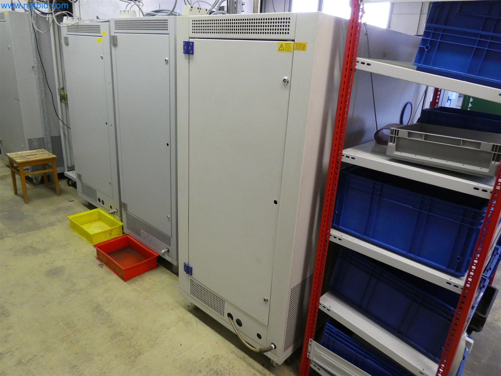 Máquinas de moldeo por inyección, máquinas CNC y líneas de montaje para elementos calefactores y componentes de automoción-8