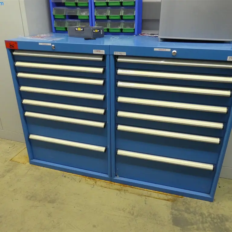 2 Armoires à tiroirs télescopiques