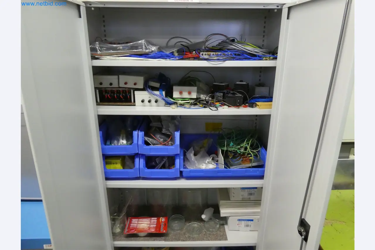 Máquinas de moldeo por inyección, máquinas CNC y líneas de montaje para elementos calefactores y componentes de automoción-5