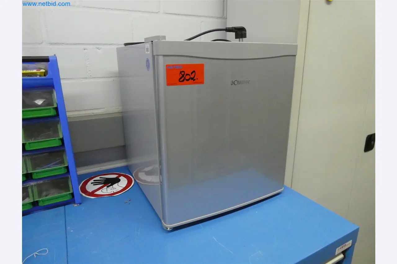 Máquinas de moldeo por inyección, máquinas CNC y líneas de montaje para elementos calefactores y componentes de automoción-7