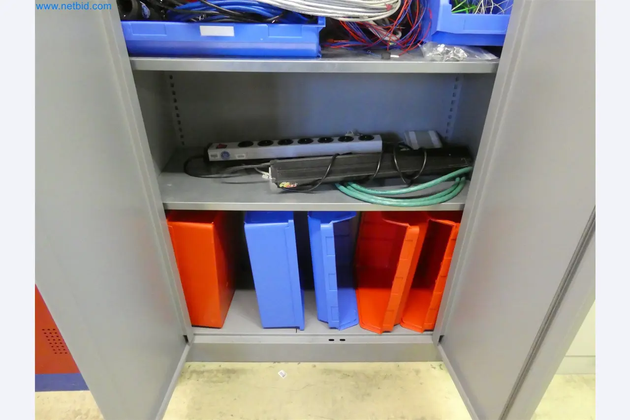 Máquinas de moldeo por inyección, máquinas CNC y líneas de montaje para elementos calefactores y componentes de automoción-4