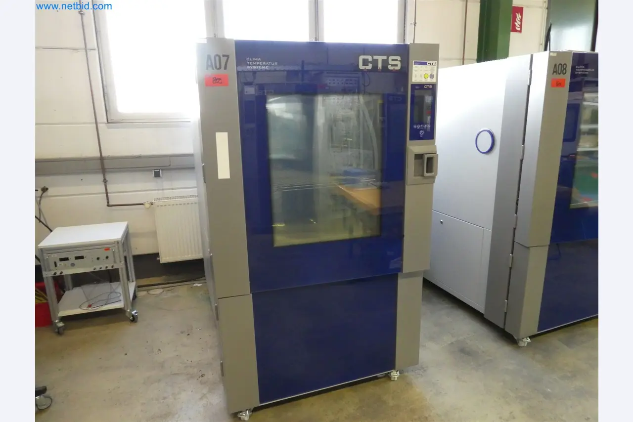 Máquinas de moldeo por inyección, máquinas CNC y líneas de montaje para elementos calefactores y componentes de automoción-1