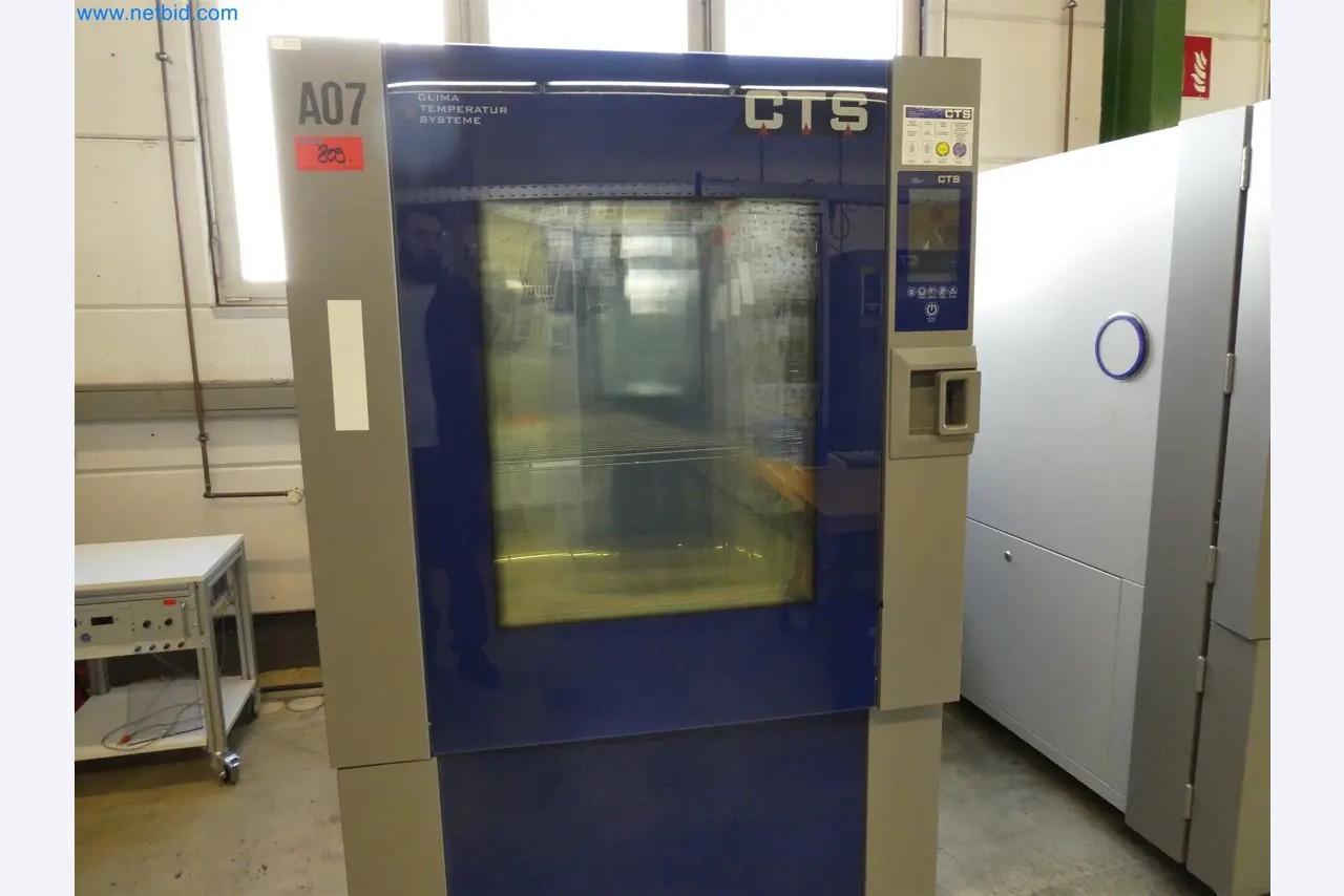 Máquinas de moldeo por inyección, máquinas CNC y líneas de montaje para elementos calefactores y componentes de automoción-5