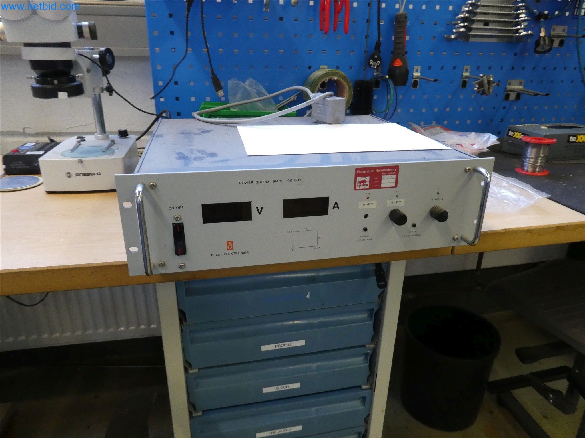 Máquinas de moldeo por inyección, máquinas CNC y líneas de montaje para elementos calefactores y componentes de automoción-4