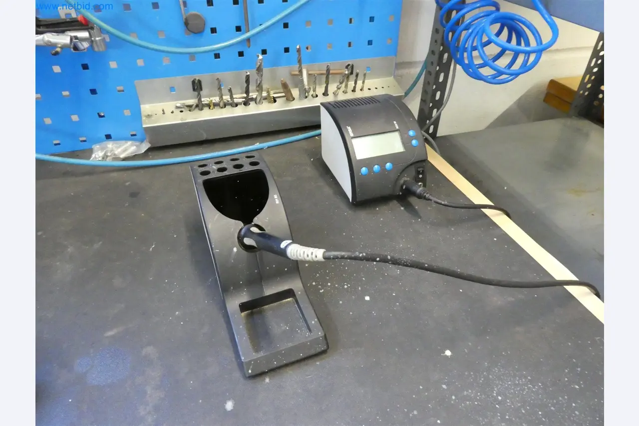 Máquinas de moldeo por inyección, máquinas CNC y líneas de montaje para elementos calefactores y componentes de automoción-6