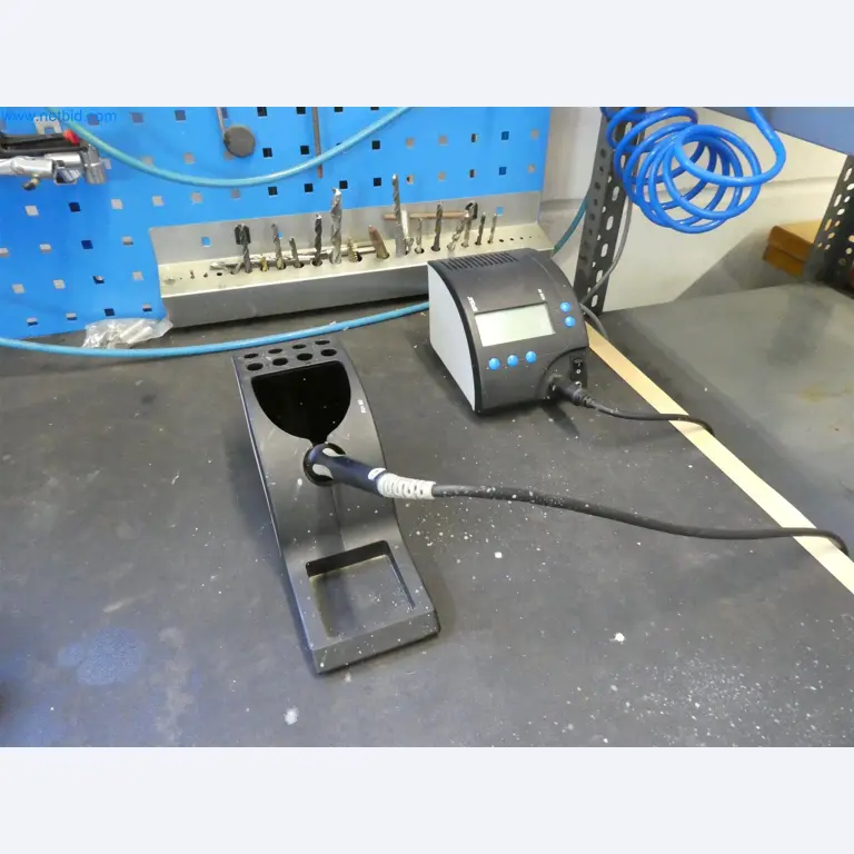 Máquinas de moldeo por inyección, máquinas CNC y líneas de montaje para elementos calefactores y componentes de automoción-6