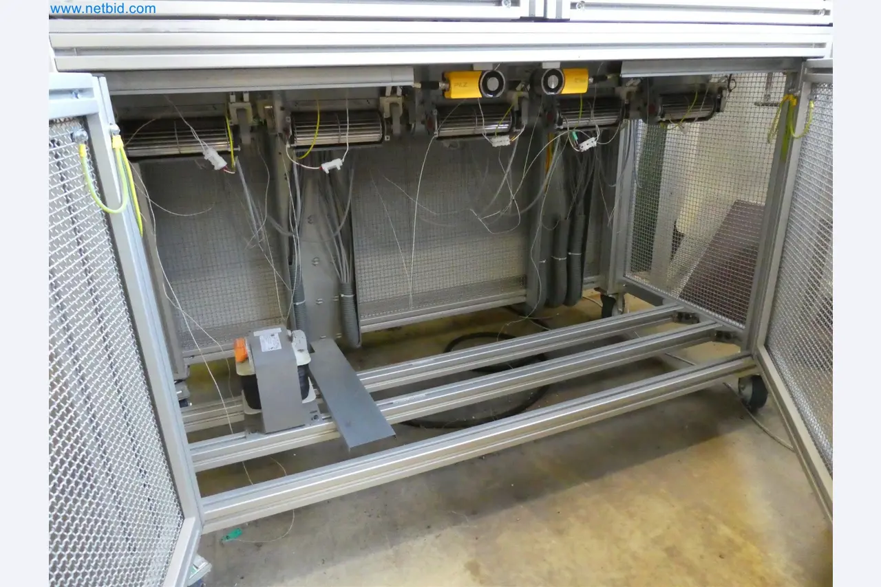 Máquinas de moldeo por inyección, máquinas CNC y líneas de montaje para elementos calefactores y componentes de automoción-4