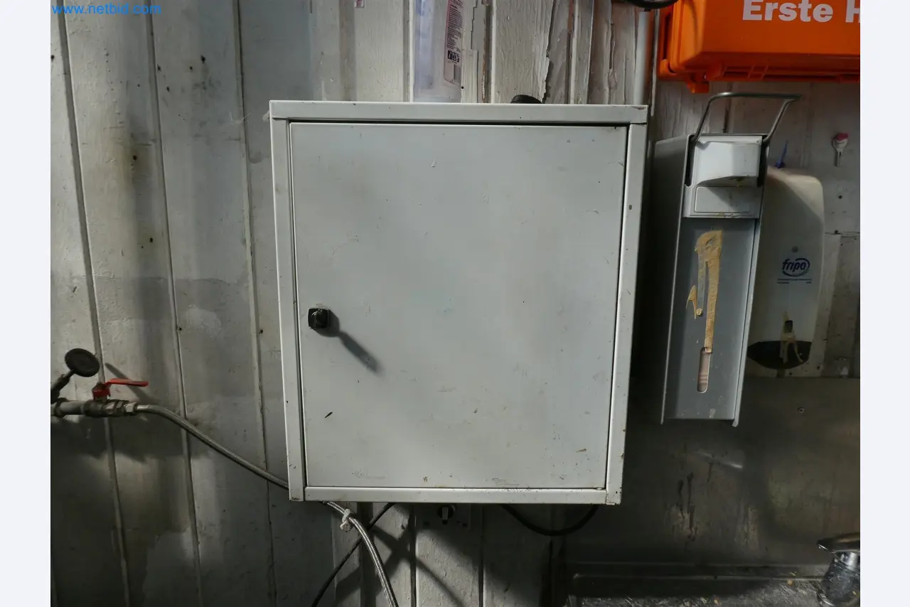 Injection molding machines, CNC machines & assembly lines for heating elements and automotive components-3