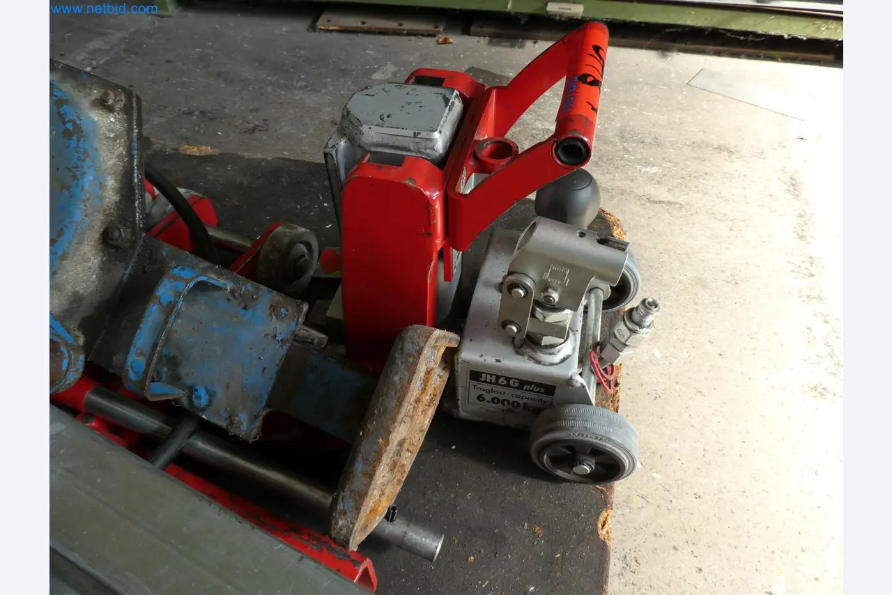 Injection molding machines, CNC machines & assembly lines for heating elements and automotive components-2