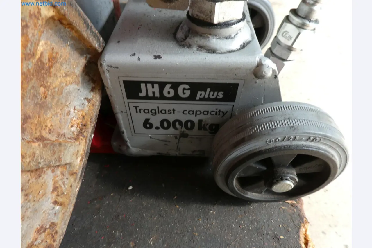 Injection molding machines, CNC machines & assembly lines for heating elements and automotive components-4