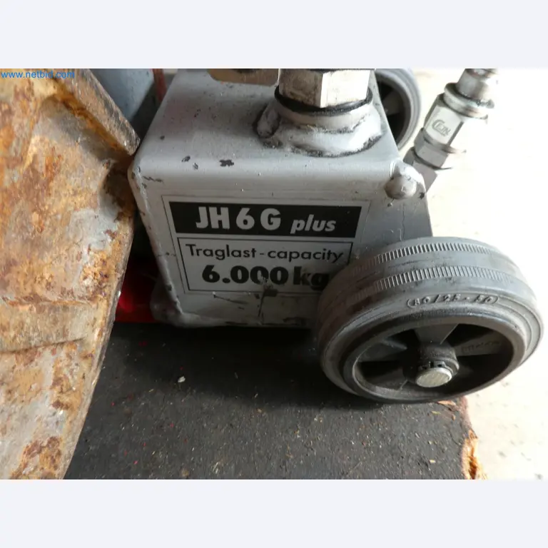 Injection molding machines, CNC machines & assembly lines for heating elements and automotive components-4