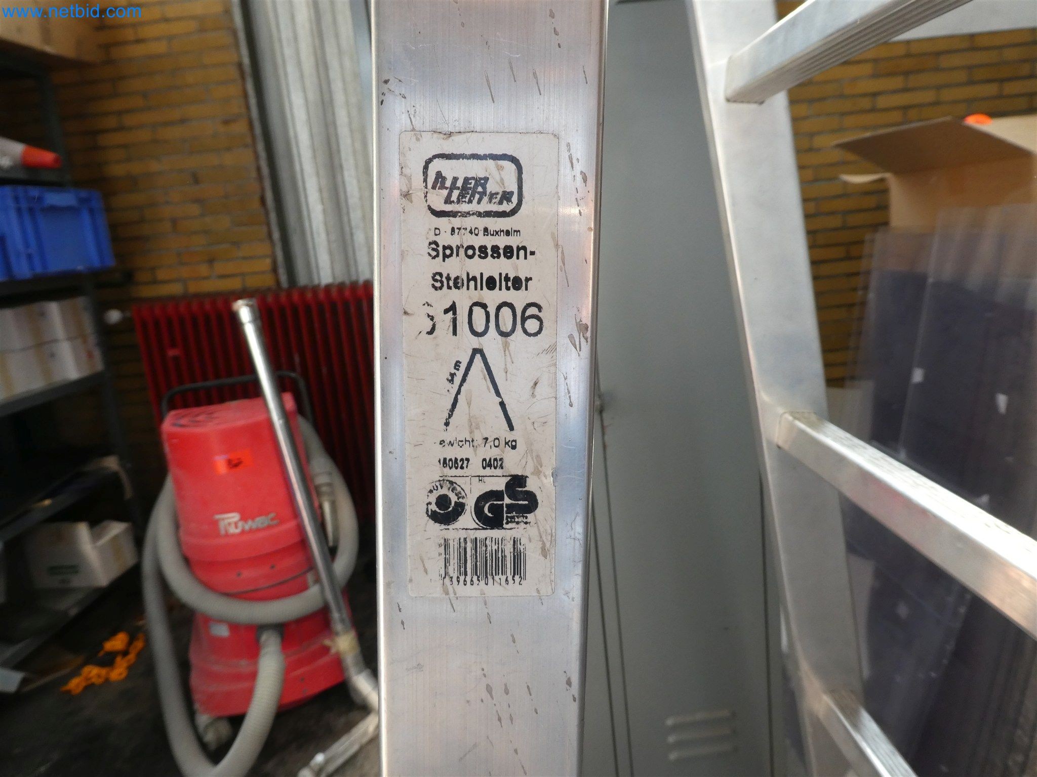 Máquinas de moldeo por inyección, máquinas CNC y líneas de montaje para elementos calefactores y componentes de automoción-5