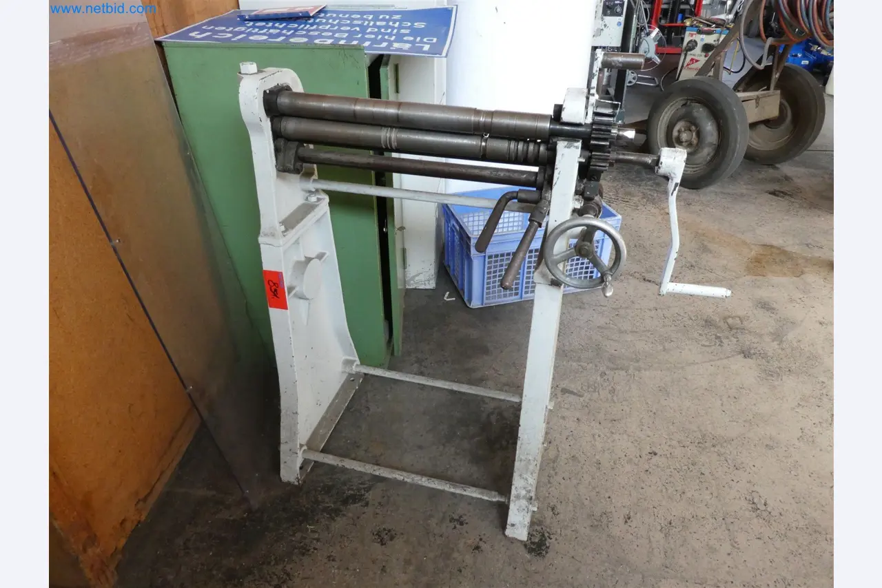 Máquinas de moldeo por inyección, máquinas CNC y líneas de montaje para elementos calefactores y componentes de automoción-1