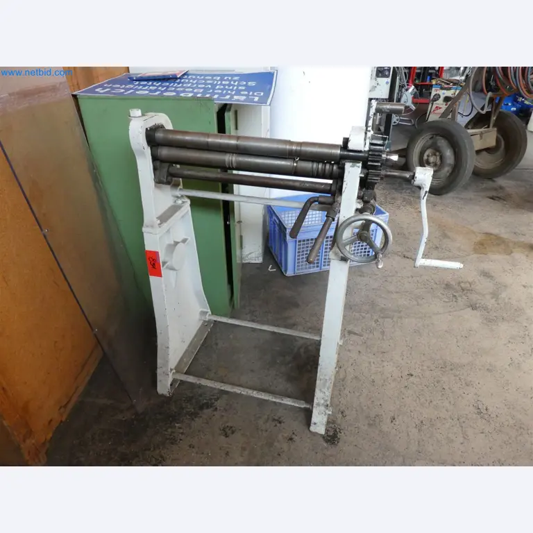 Máquinas de moldeo por inyección, máquinas CNC y líneas de montaje para elementos calefactores y componentes de automoción-1