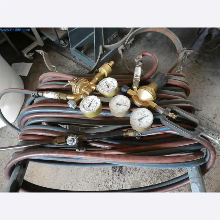 Máquinas de moldeo por inyección, máquinas CNC y líneas de montaje para elementos calefactores y componentes de automoción-2