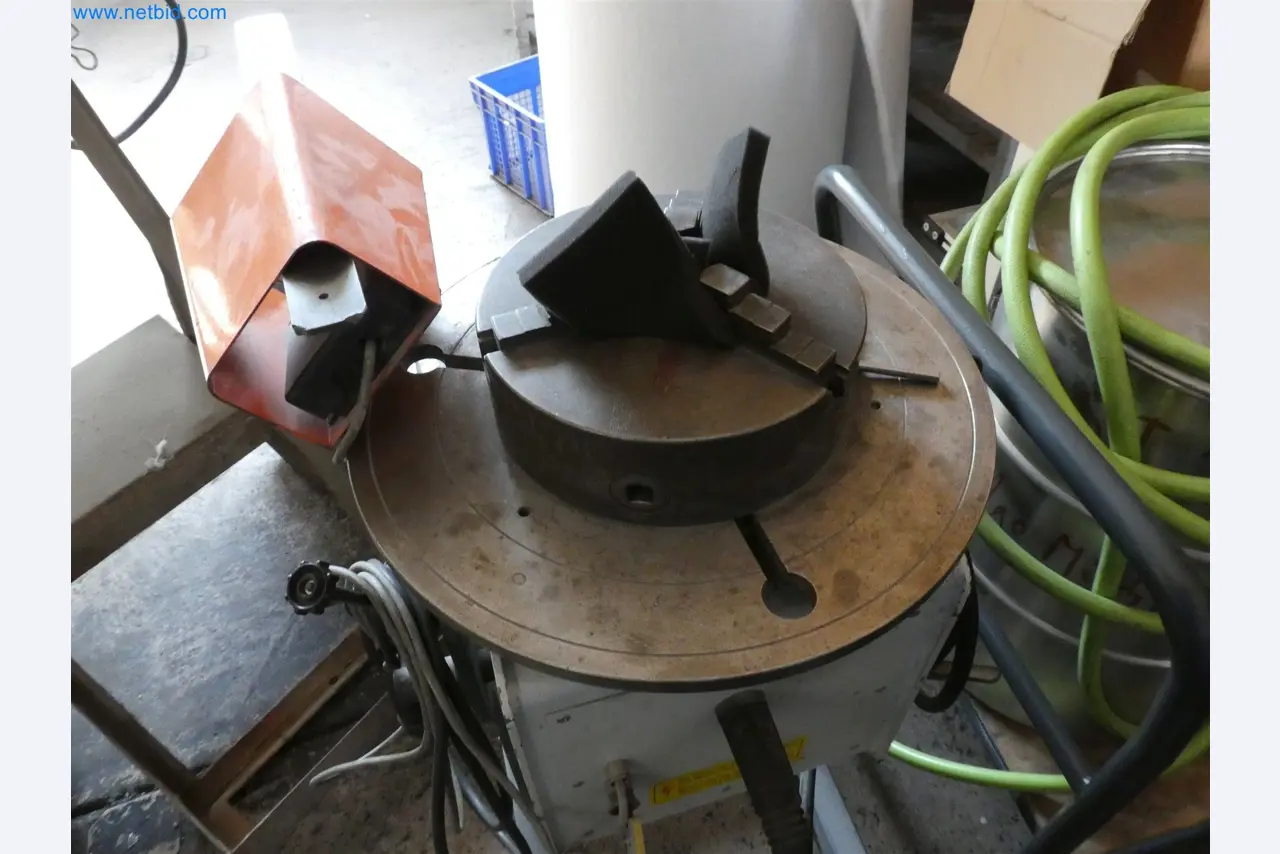 Máquinas de moldeo por inyección, máquinas CNC y líneas de montaje para elementos calefactores y componentes de automoción-1