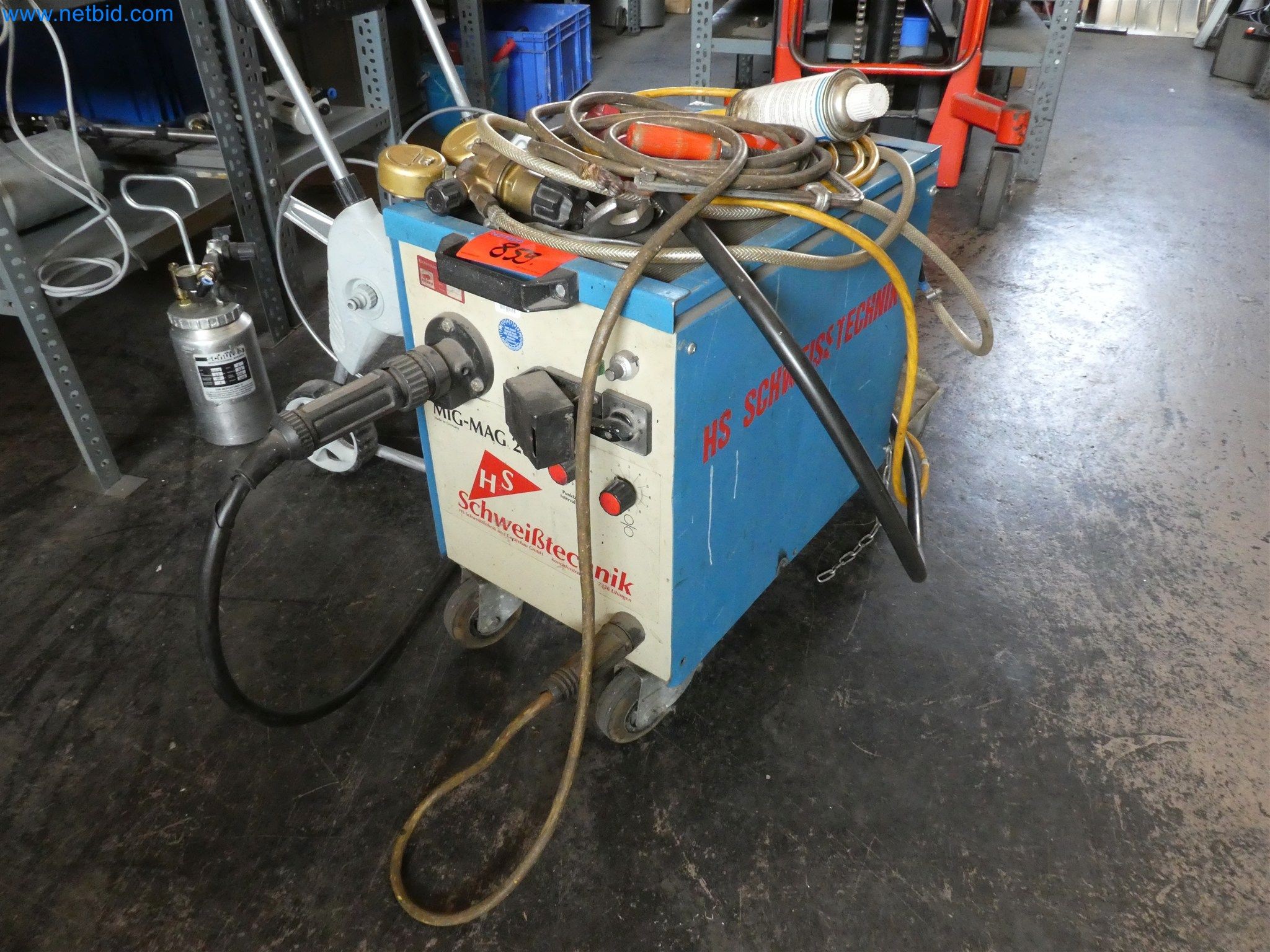 Máquinas de moldeo por inyección, máquinas CNC y líneas de montaje para elementos calefactores y componentes de automoción-2