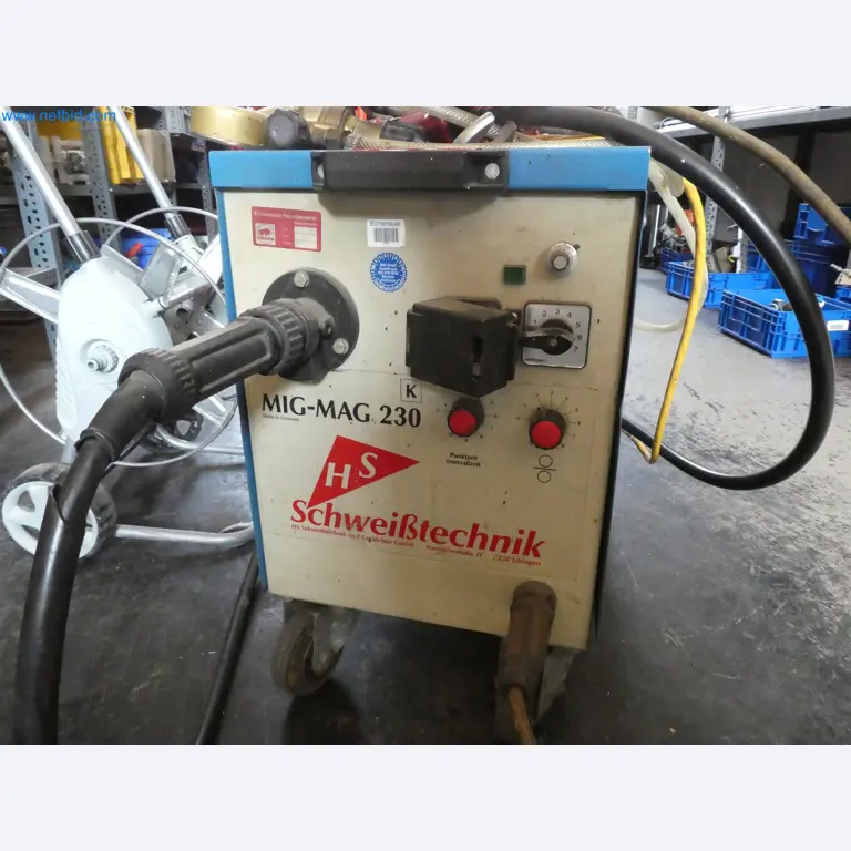 Máquinas de moldeo por inyección, máquinas CNC y líneas de montaje para elementos calefactores y componentes de automoción-3