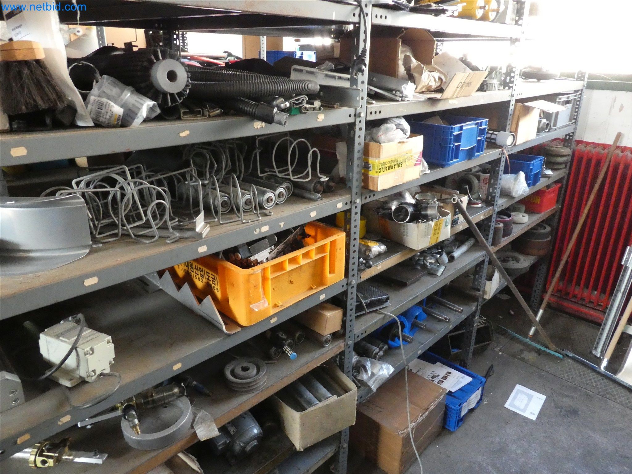 Máquinas de moldeo por inyección, máquinas CNC y líneas de montaje para elementos calefactores y componentes de automoción-3