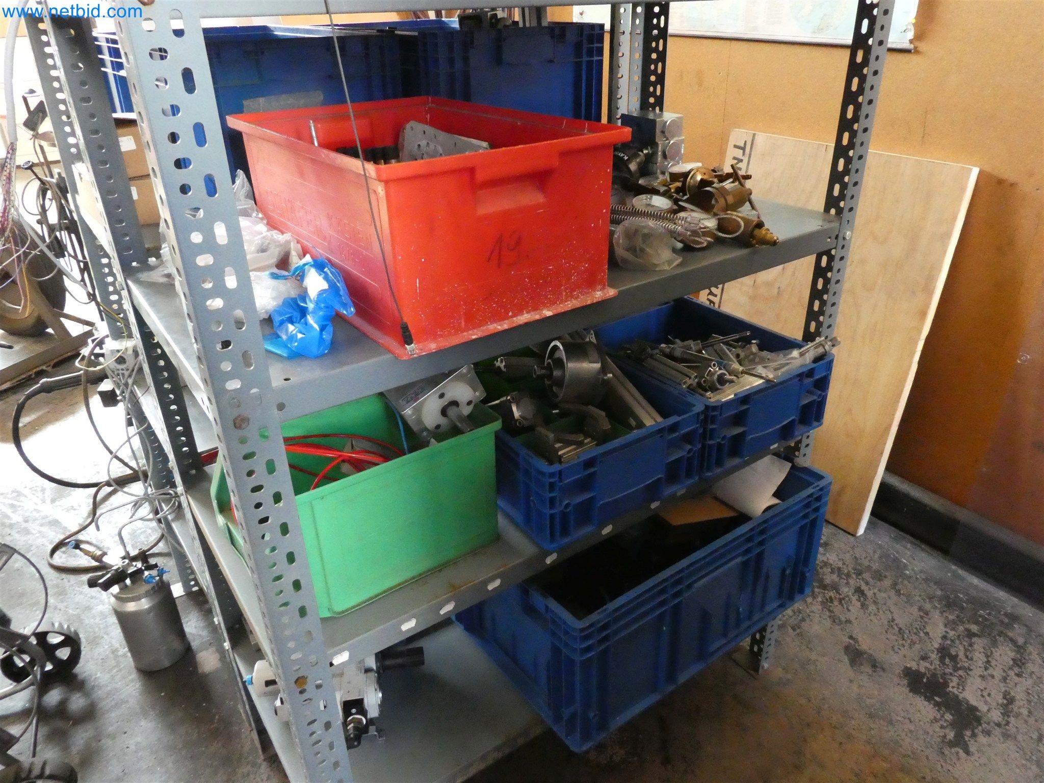 Máquinas de moldeo por inyección, máquinas CNC y líneas de montaje para elementos calefactores y componentes de automoción-6