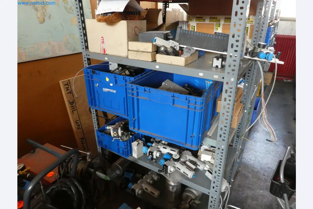 Máquinas de moldeo por inyección, máquinas CNC y líneas de montaje para elementos calefactores y componentes de automoción-9