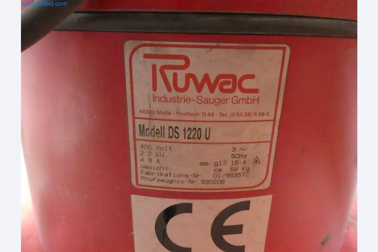 Máquinas de moldeo por inyección, máquinas CNC y líneas de montaje para elementos calefactores y componentes de automoción-2